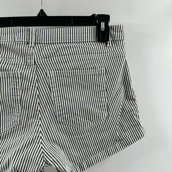 H&M Navy Blue & White Pinstriped Shorts – Size 8 - Picture 7 of 7